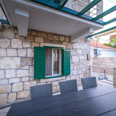Ground Floor Diana Apartment