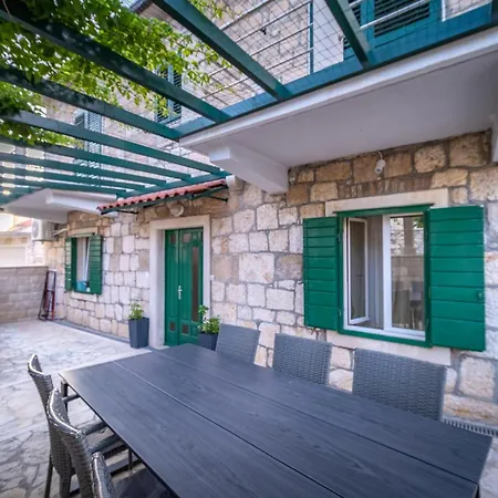 Apartment Ground Floor Diana *